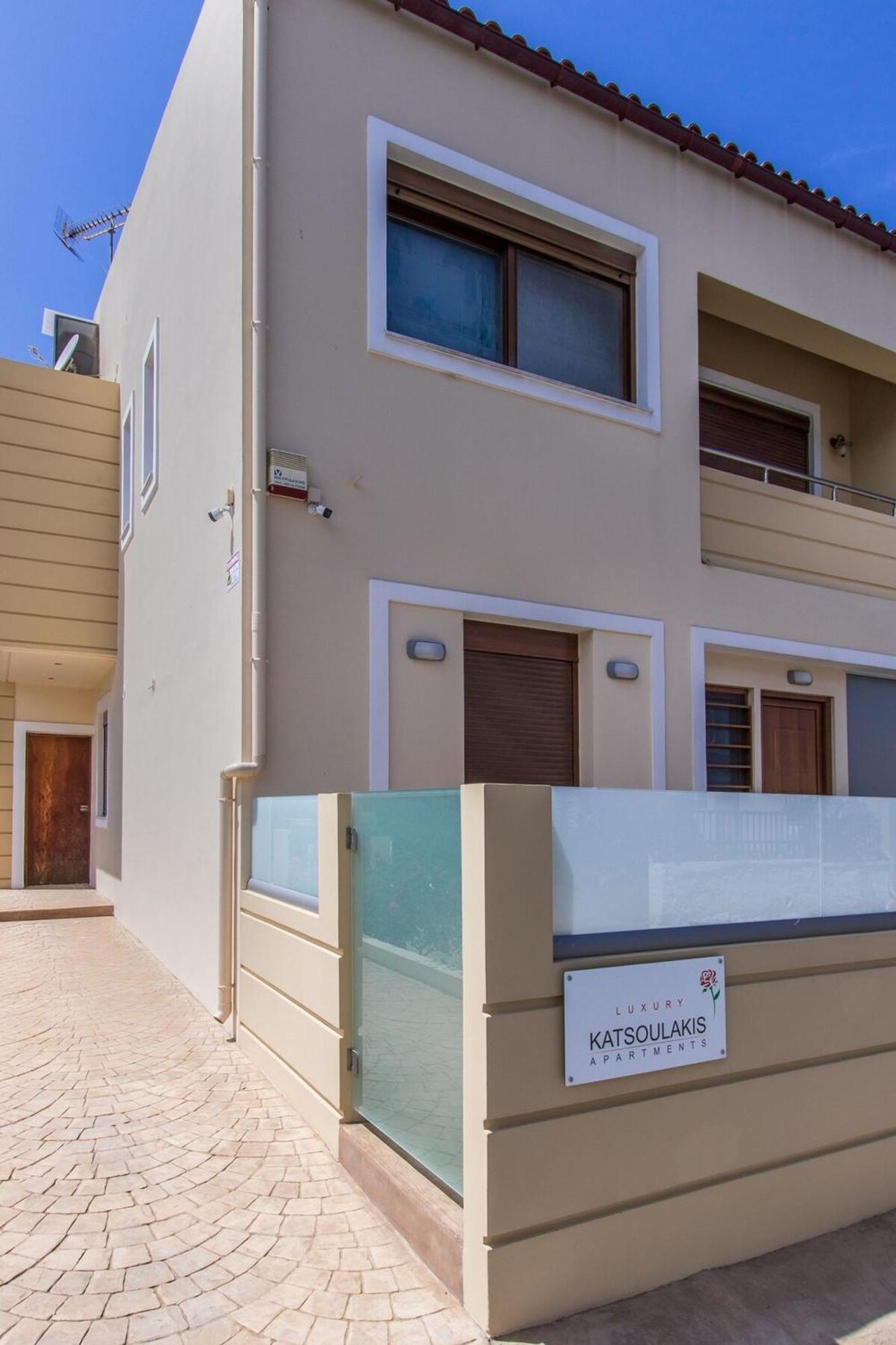 Luxury Katsoulakis Apartments In Countryside Alikianos Buitenkant foto